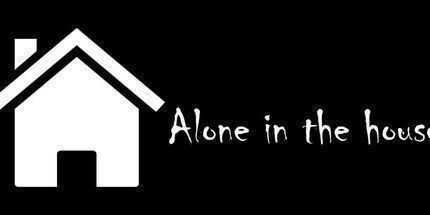 御三家Game-独自一人在房子里