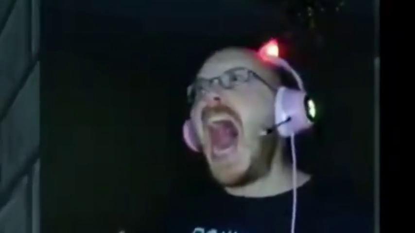 御三家Game-视频-【御三家Game】《他们流连忘返 》游戏宣传片