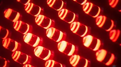 F1开场配以F1电影原声带《汉斯·季默扭转》