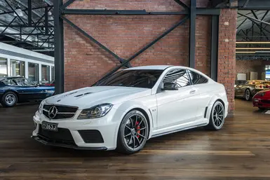 梅赛德斯-奔驰 C63 AMG IPE 排气改装