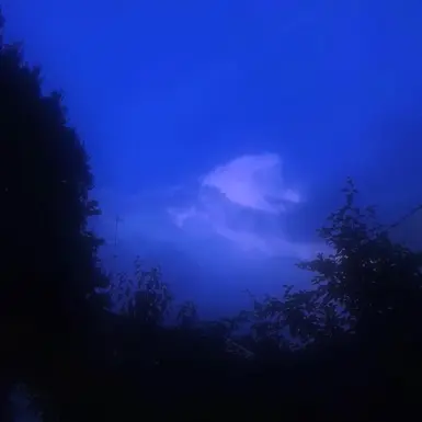 凌晨3点散步取代天体不协和音
