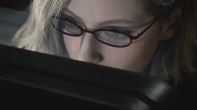 红色纤细眼镜